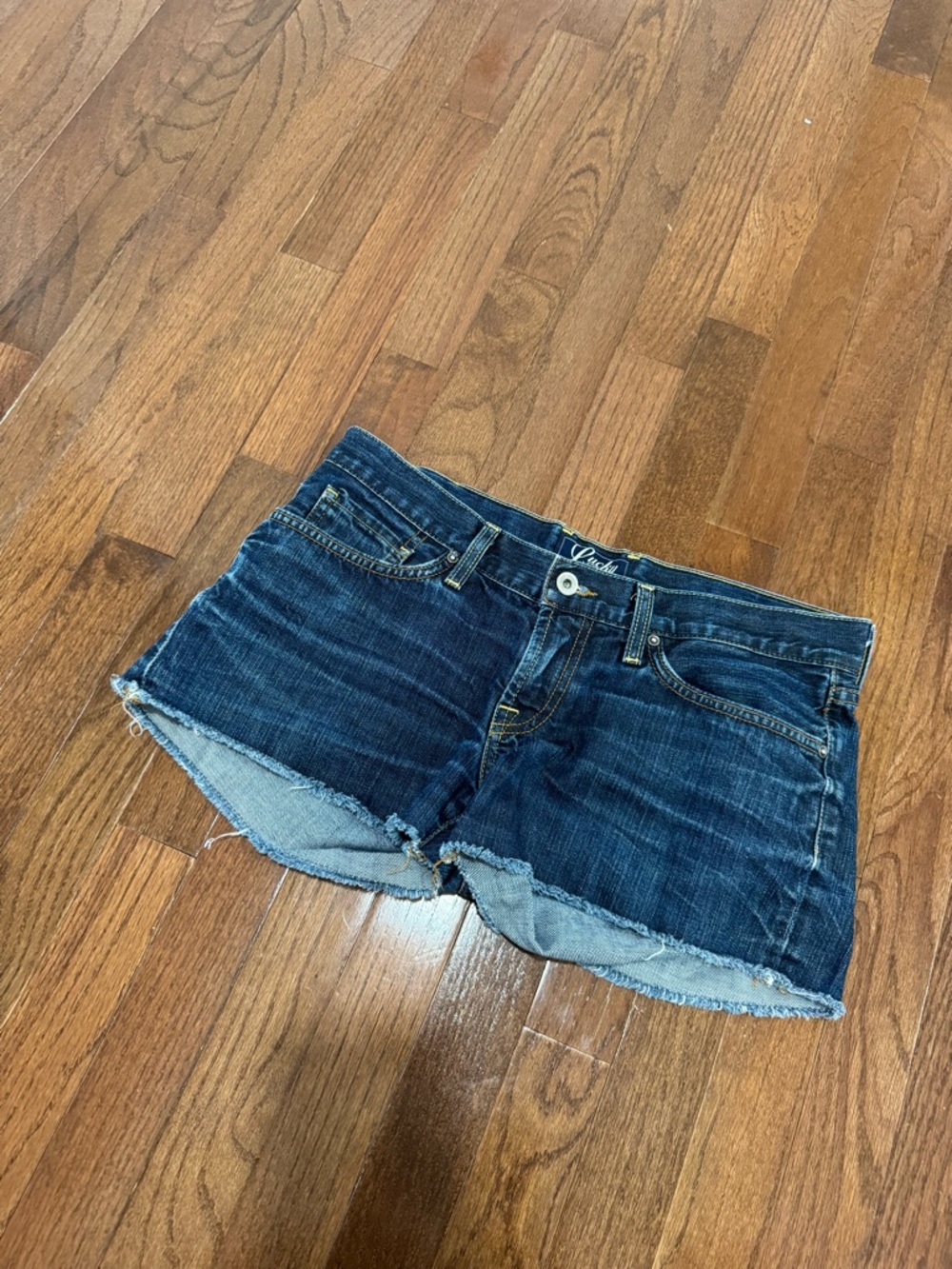 Lucky Brand Women's Mid Wash Blue Denim Cut Off Shorts - Picture 2 of 9